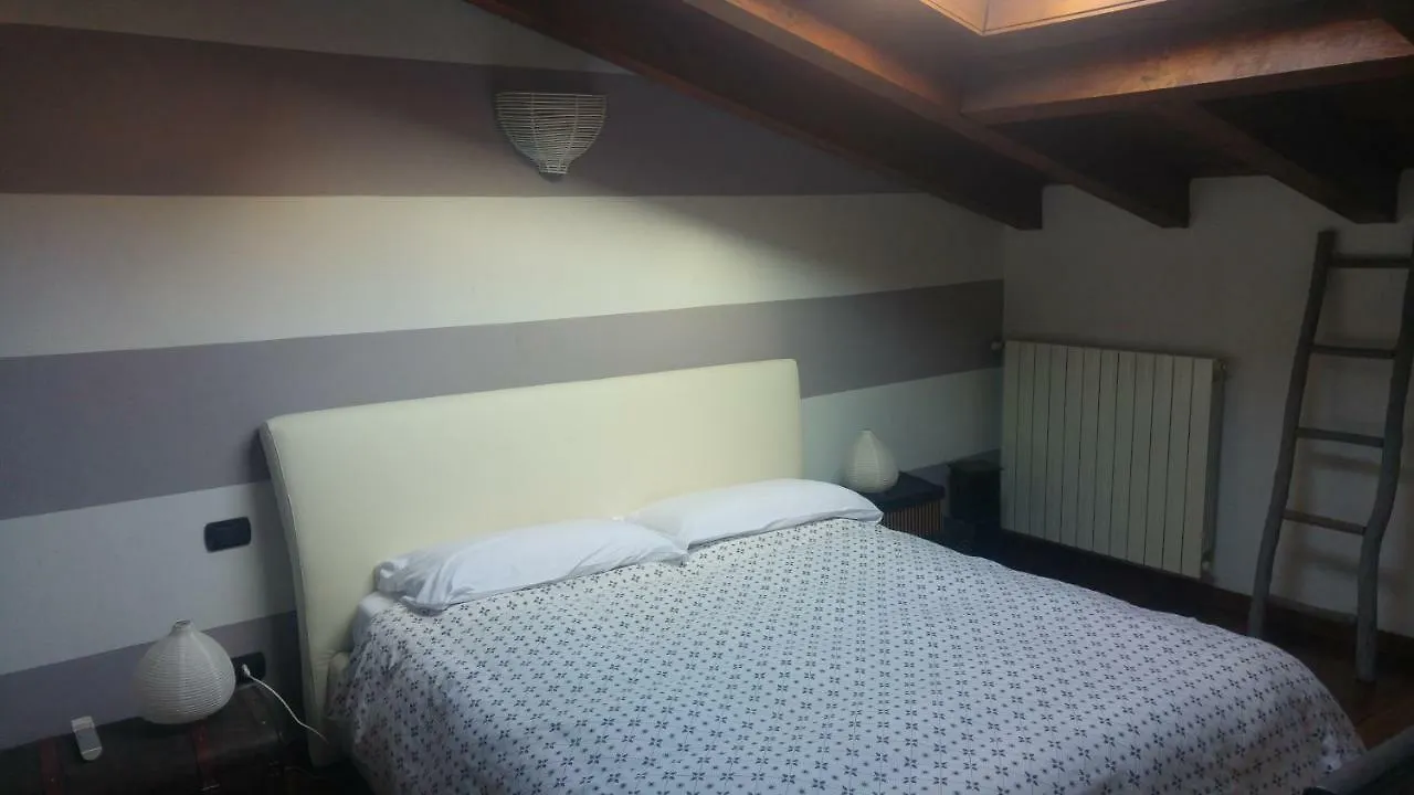 Borghello 2Level Airport Apartment Bergamo 0*,  Italy