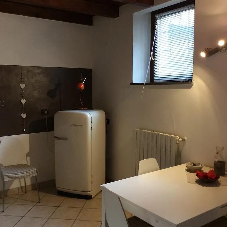 Borghello 2Level Airport Apartment Bergamo