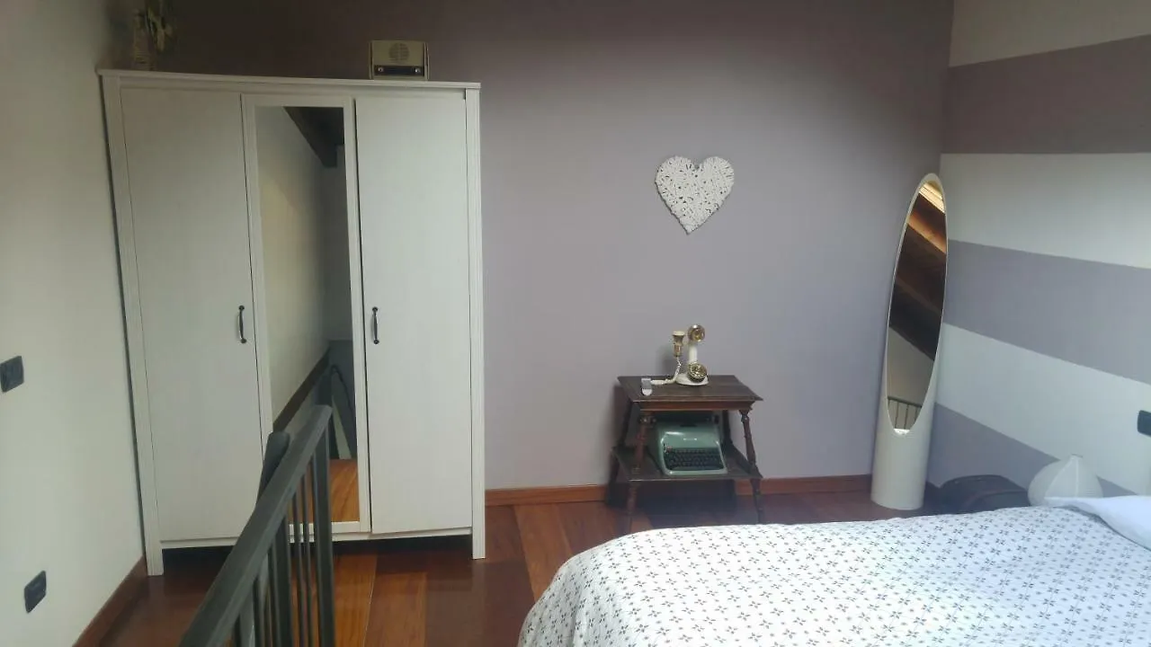 Borghello 2Level Airport Apartment Bergamo