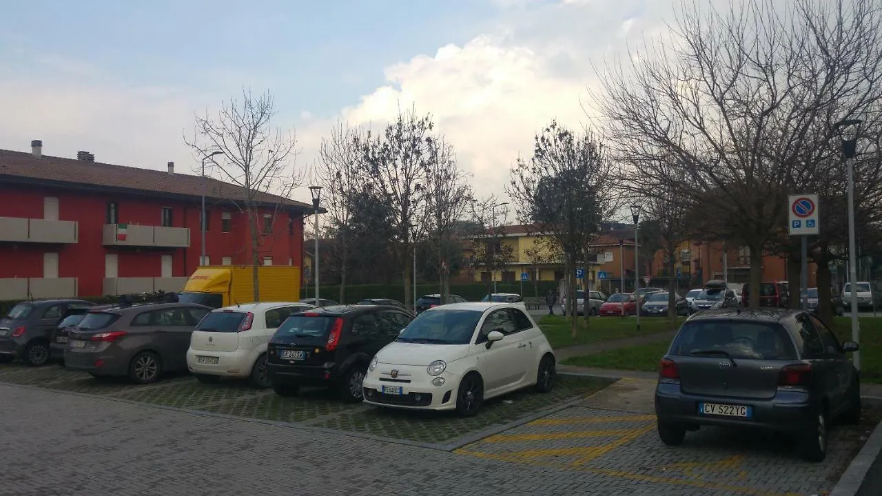 Borghello 2Level Airport Apartment Bergamo